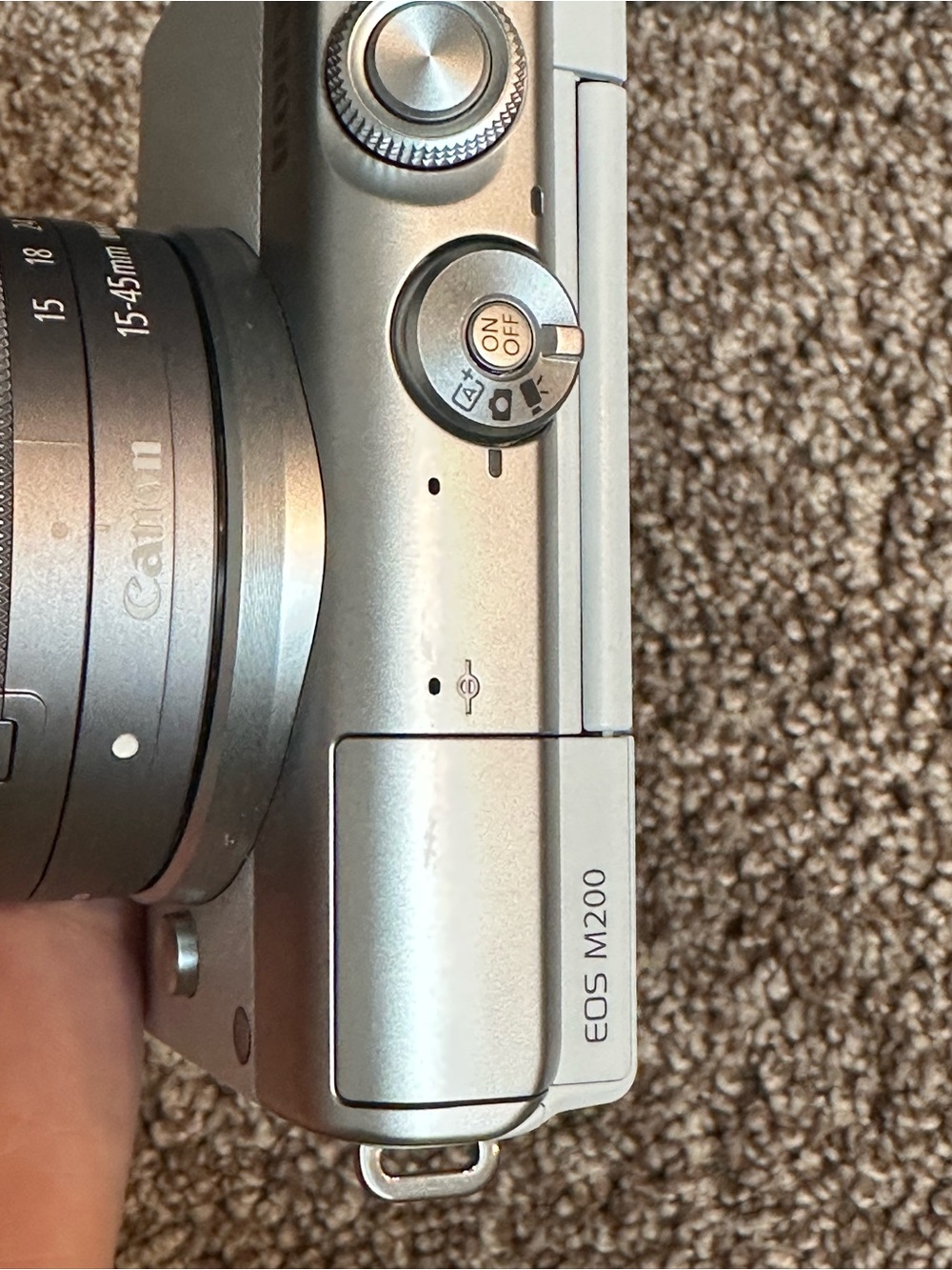 Canon M200 mirrorless camera 15-45mm 24.1MP - Picture 11 of 11